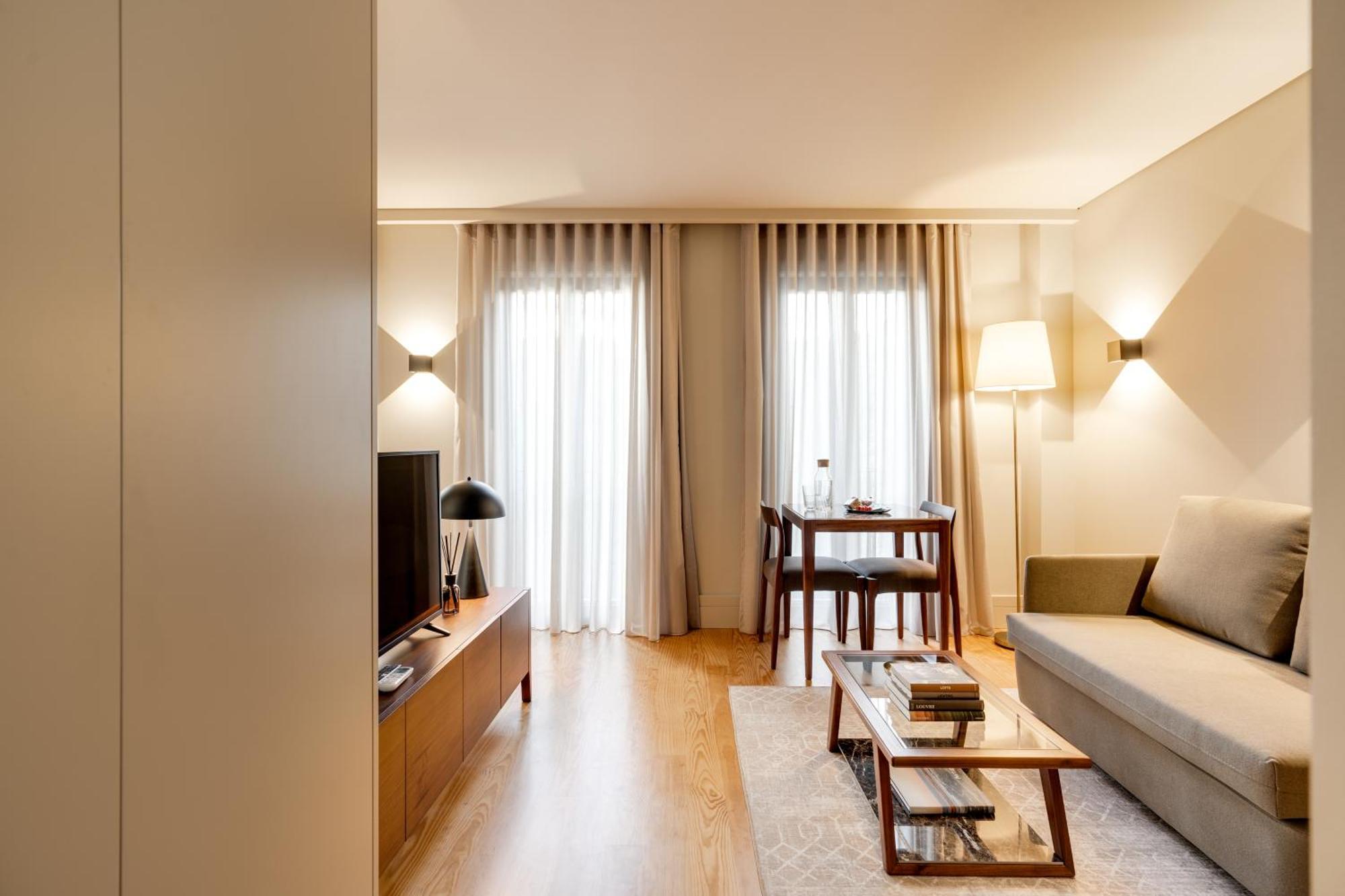 Avus M Suites And Apartments By Da'Home 포르투 외부 사진